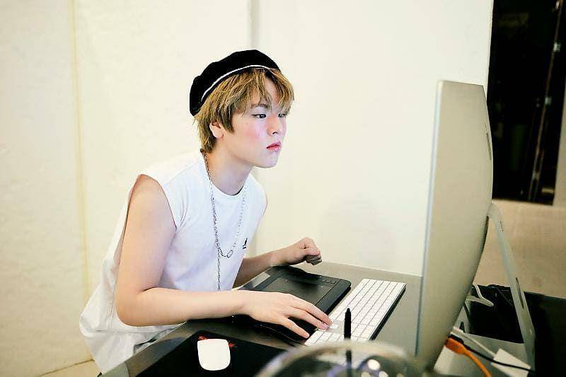 Instagram.com/official.dohyon