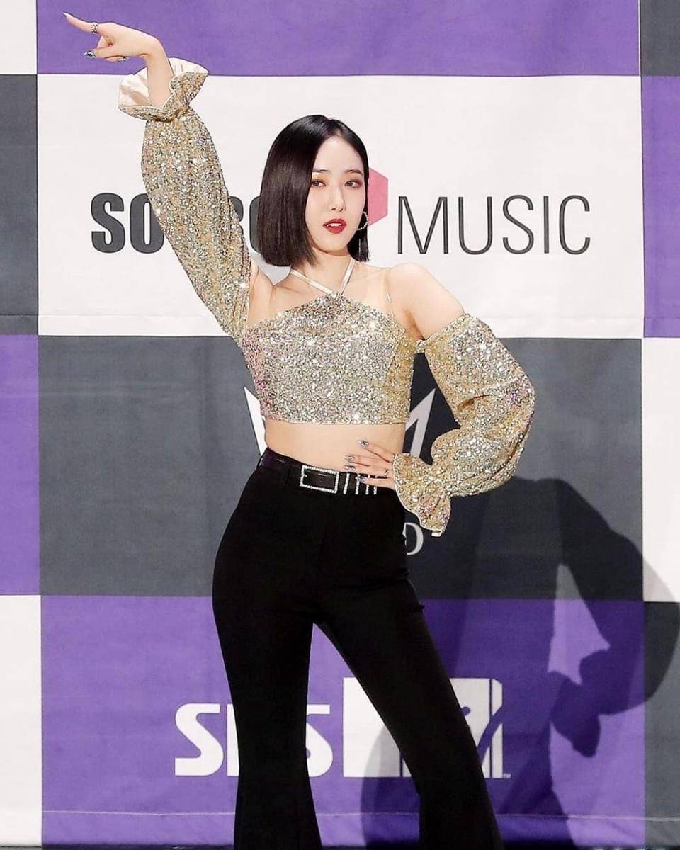 Instagram.com/sinb_gfriend