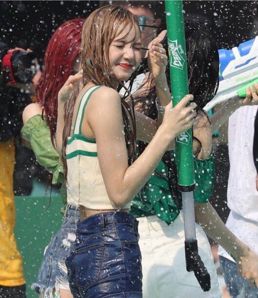Instagram.com/lisa.yge