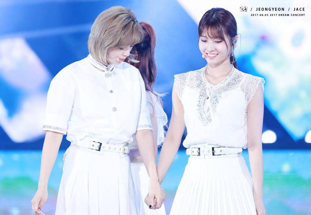 Onehallyu.com/jace