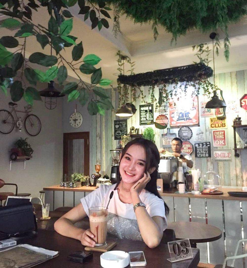 Instagram.com/intanrose_