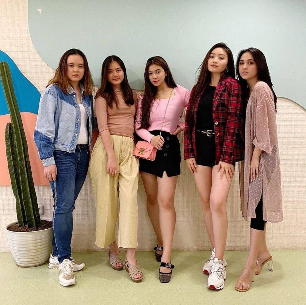 instagram.com/natashawilona12 | instagram.com/clarestafrederica