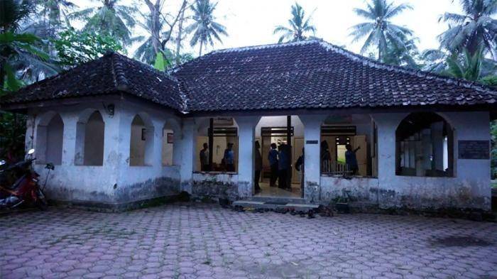pinterest.com/trenggalek