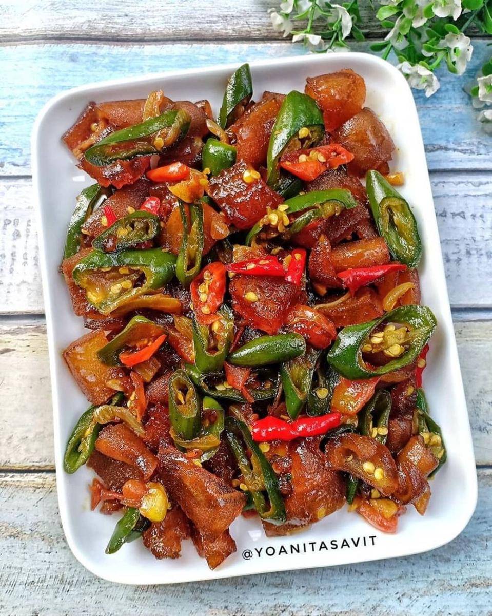 instagram.com/yoanitasavit