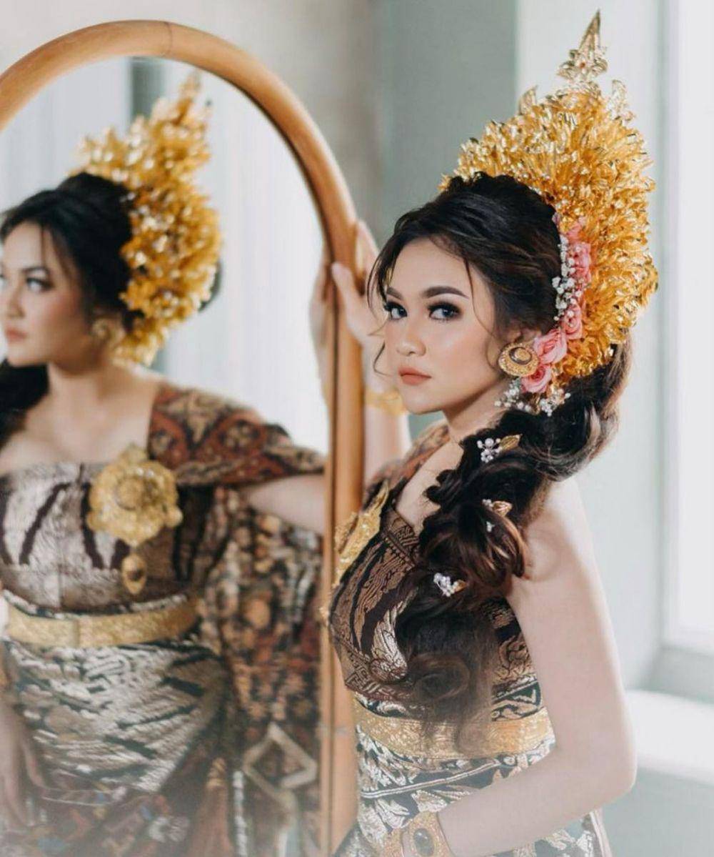 instagram.com/mahaliniraharja