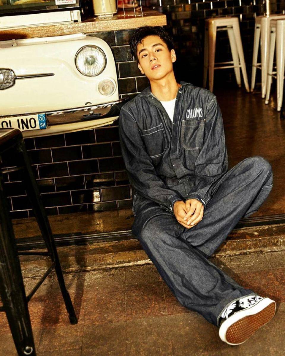 instagram.com/hu_yitian