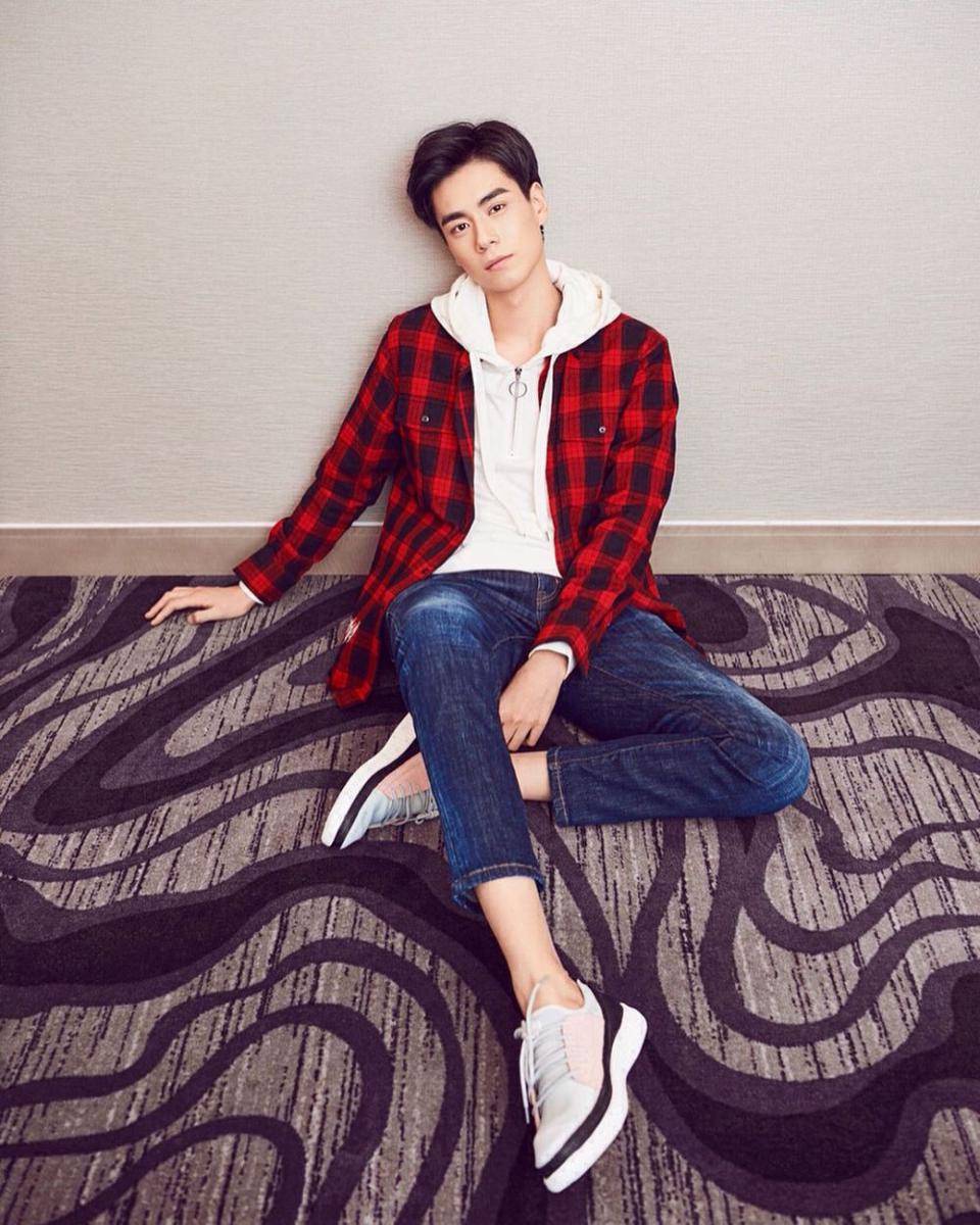 instagram.com/hu_yitian