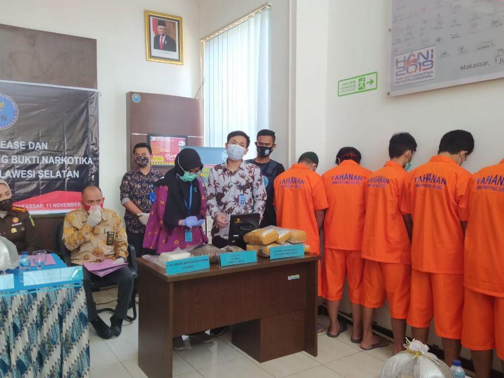 BNNP Sulsel Gagalkan Penyelundupan 6,4 Kilogram Ganja dari Sumatra