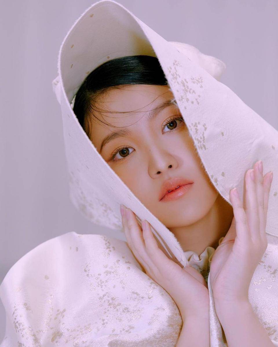 Yeri Red Velvet (Dok. Noblesse Men via instagram.com/yerimiese)