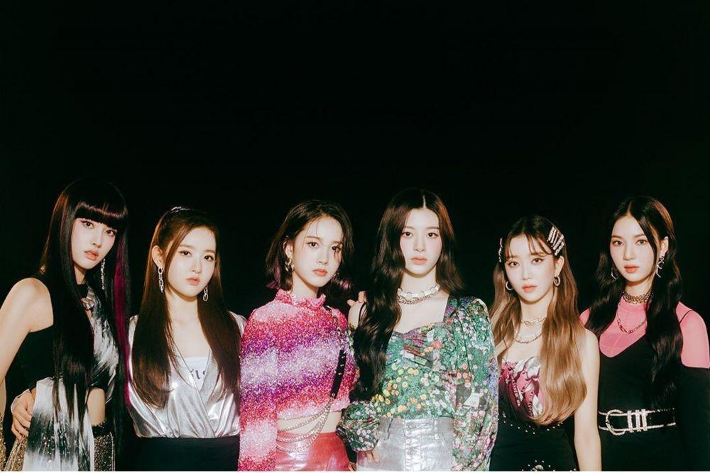 Stayc resmi debut, ini lirik dan fakta lagu so bad