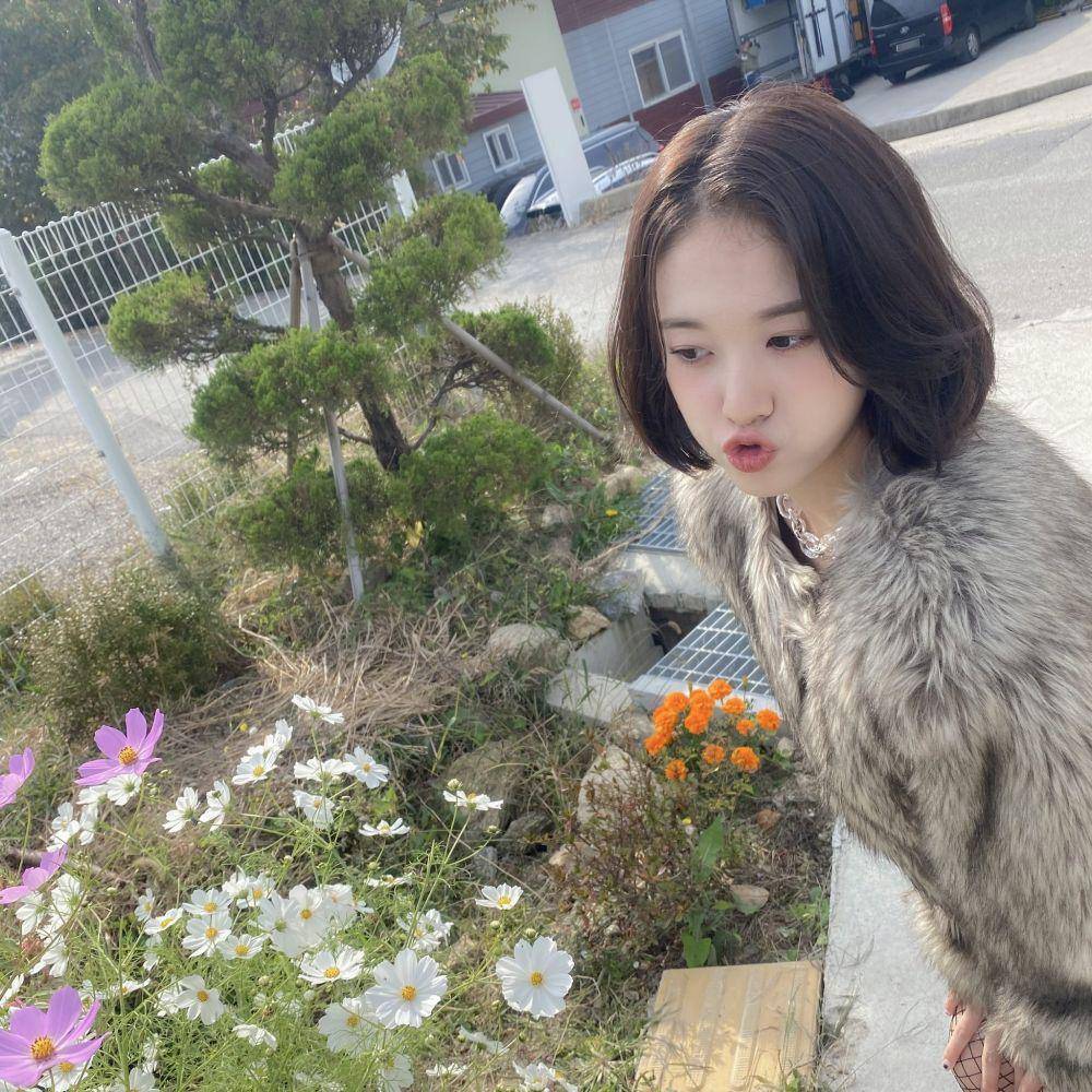 twitter.com/STAYC_official