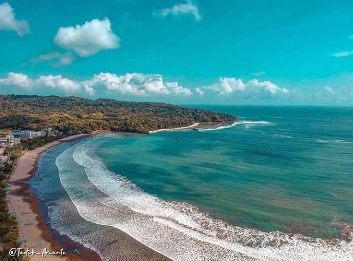 5 Pantai di Pangandaran yang Wajib Dikunjungi Ketika Liburan