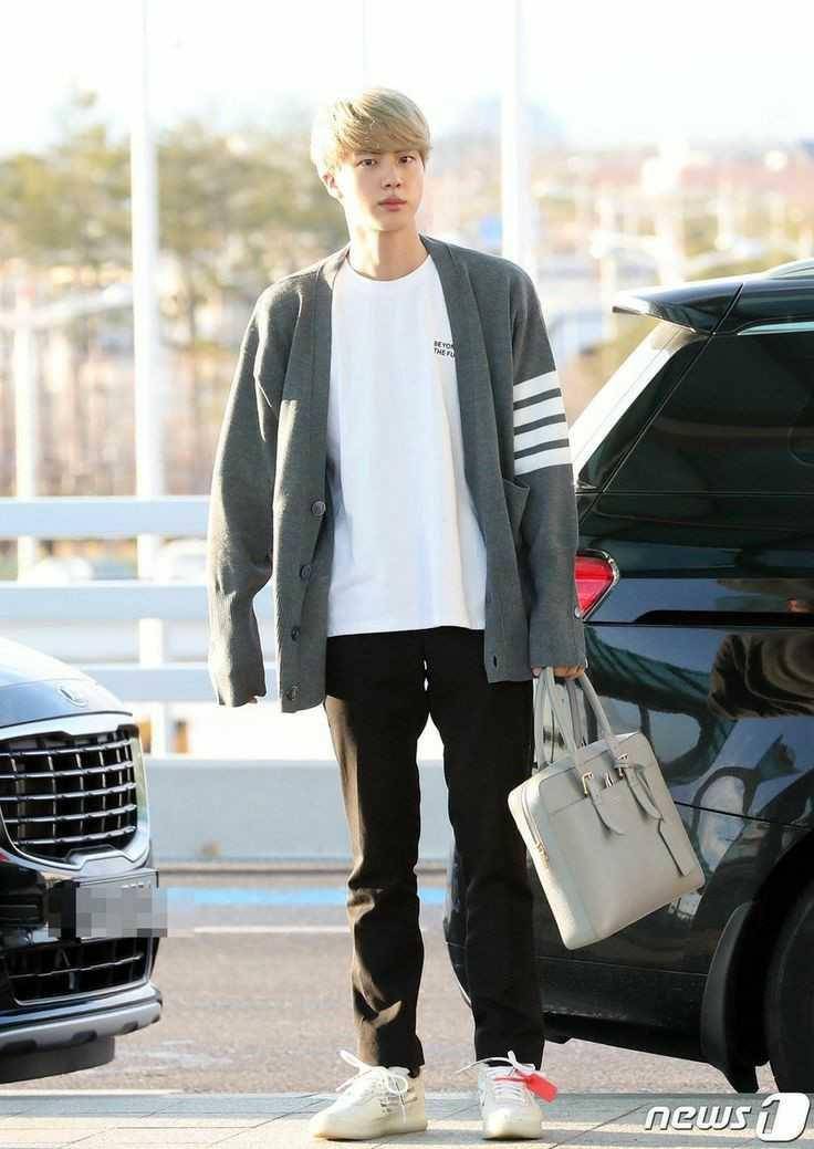 OOTD member BTS (Twitter.com/MARIGOLDfor)