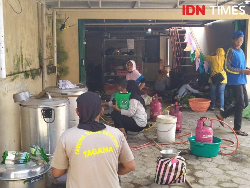 Barak pengungsian Banjarsari. IDN Times/Siti Umaiyah