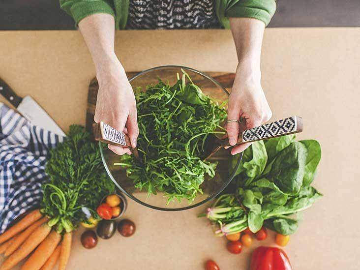 Meracik hidangan kaya vitamin K dan potasium. healthline.com