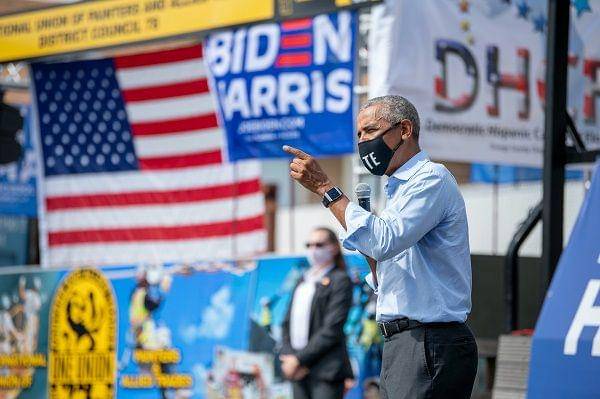 Mantan Presiden Amerika Serikat, Barack Obama, saat berkampanye untuk mendukung Joe Biden pada akhir Oktober 2020 lalu. (Twitter.com/BarackObama)