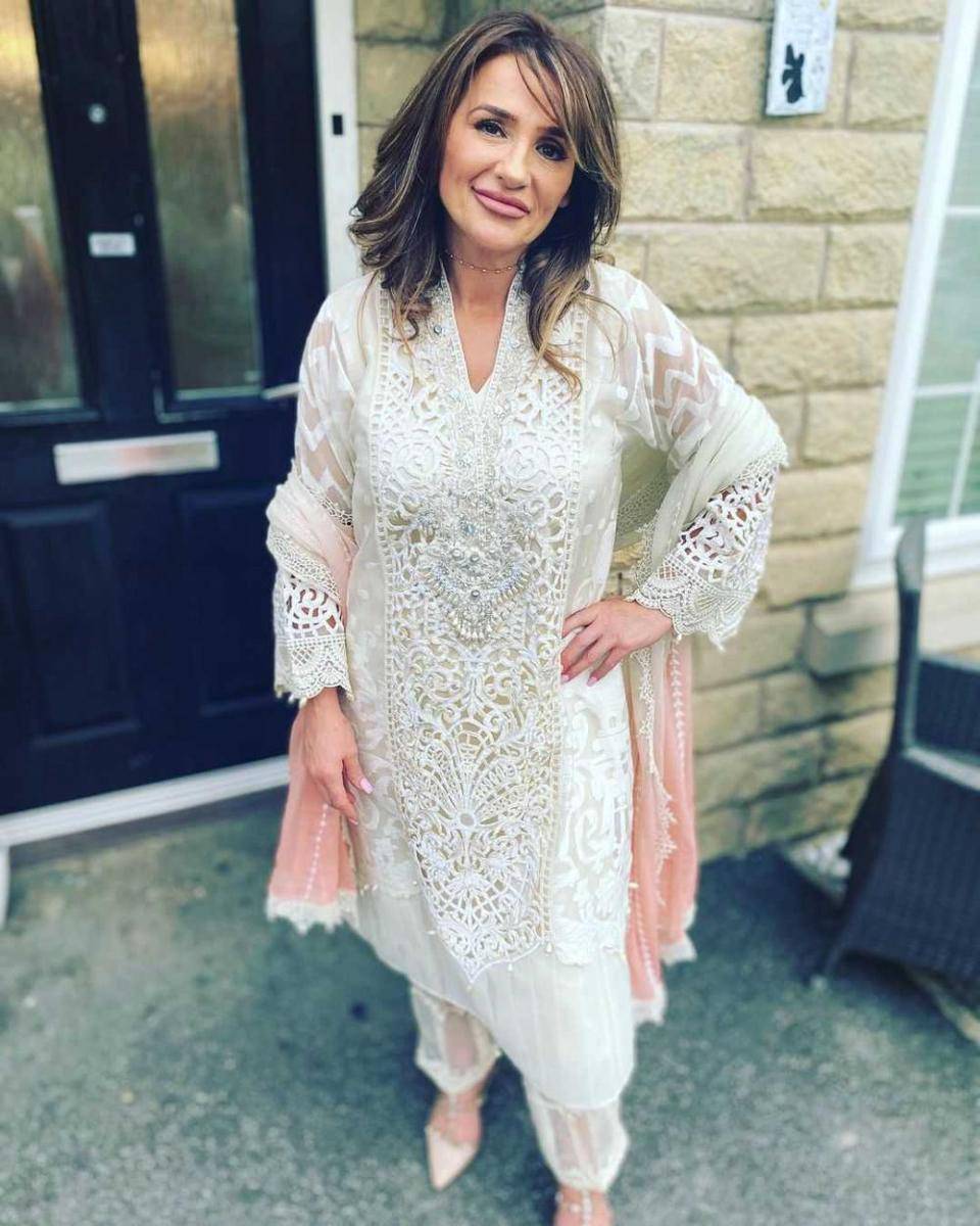 instagram.com/mammamalik