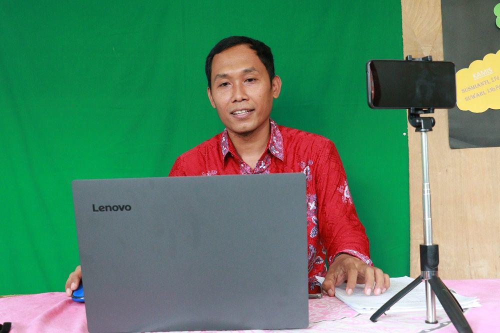 5 Alasan Pentingnya Guru Tetap Semangat Mengajar di Masa Pandemik