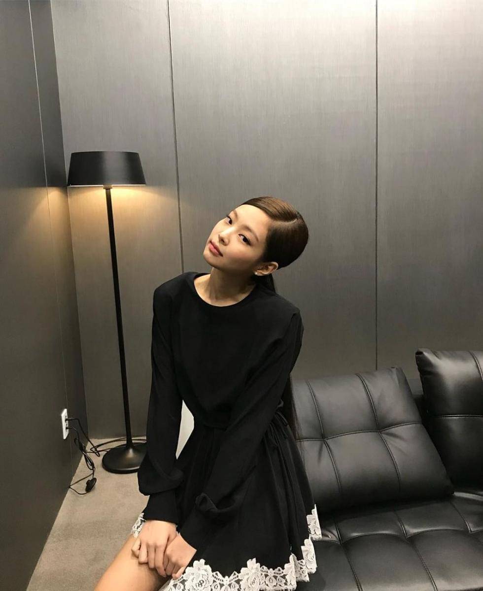 instagram.com/jennierubyjane