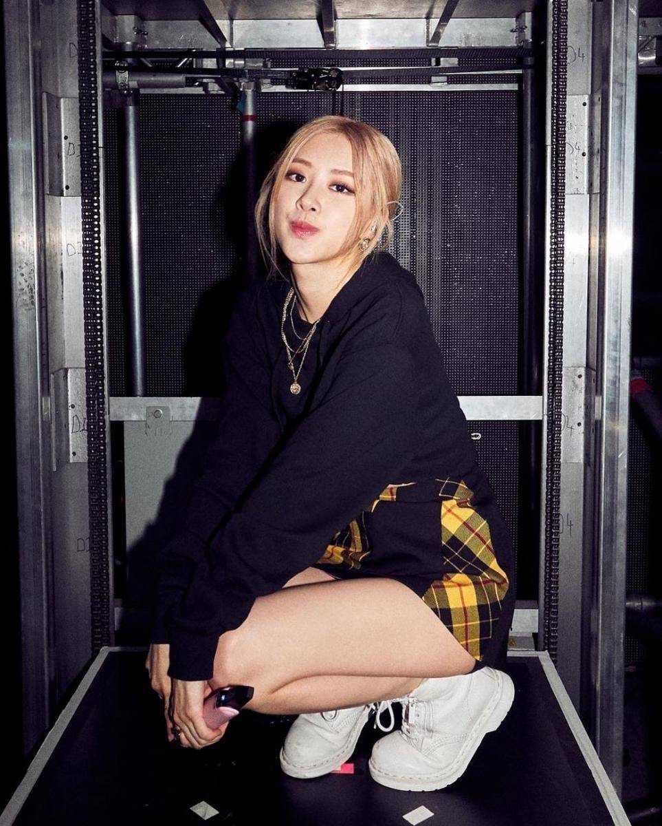 instagram.com/roses_are_rosie