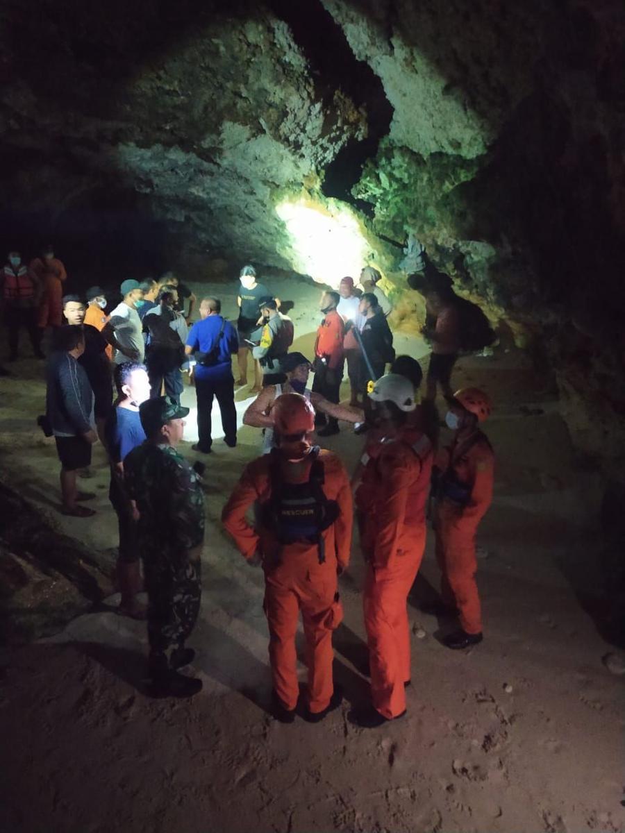 Cerita 13 Mahasiswa Warmadewa Terjebak Air Pasang di Pantai Suluban