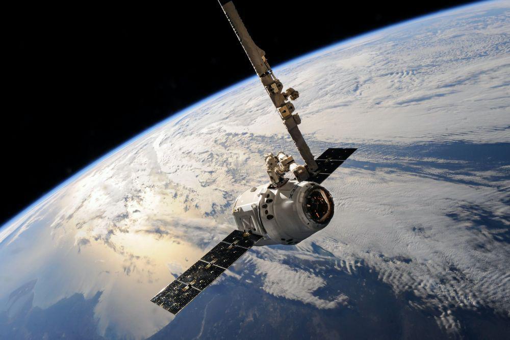 30 Foto Luar Angkasa yang Mengubah Dunia Astronomi