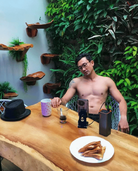 instagram.com/sumargodenny