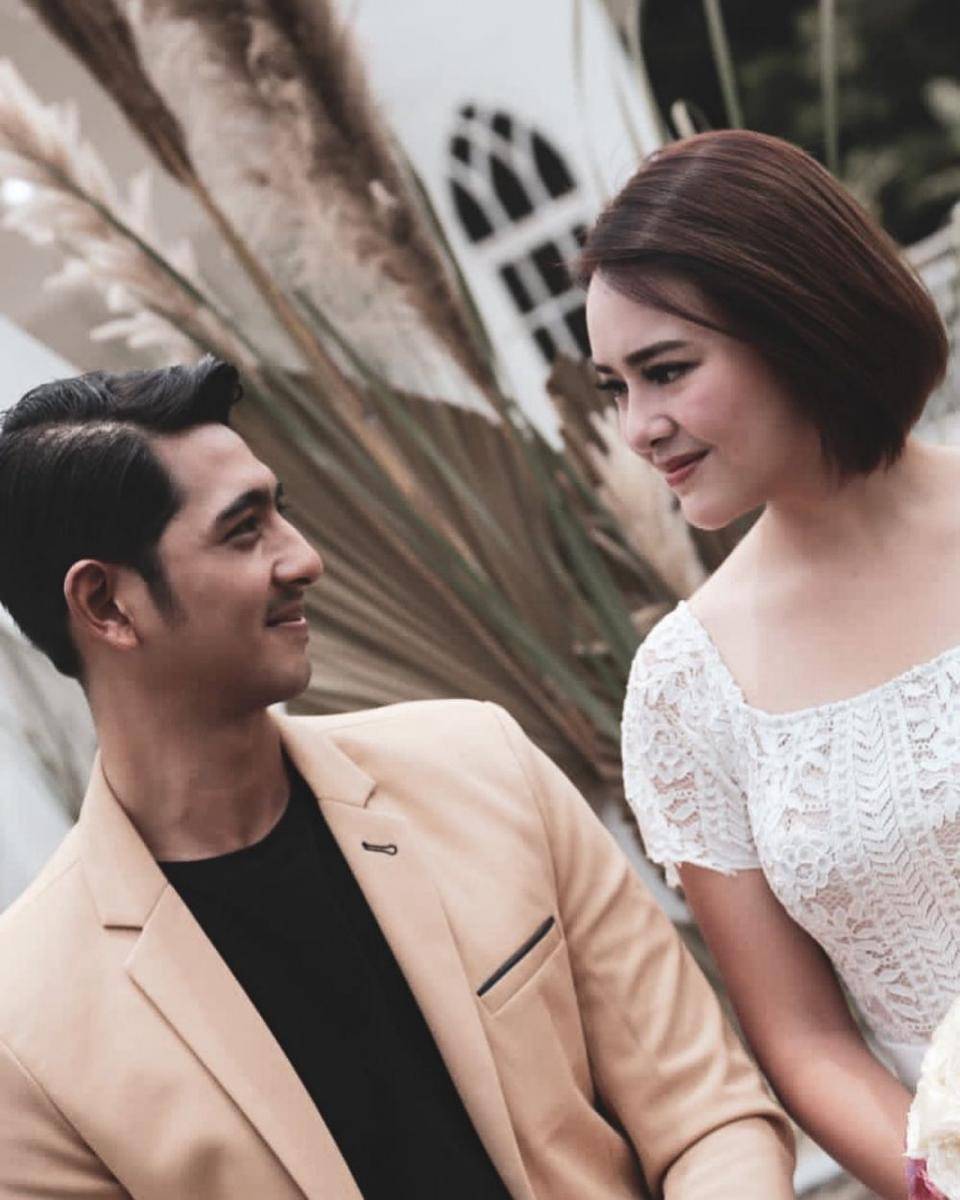 instagram.com/arya.saloka