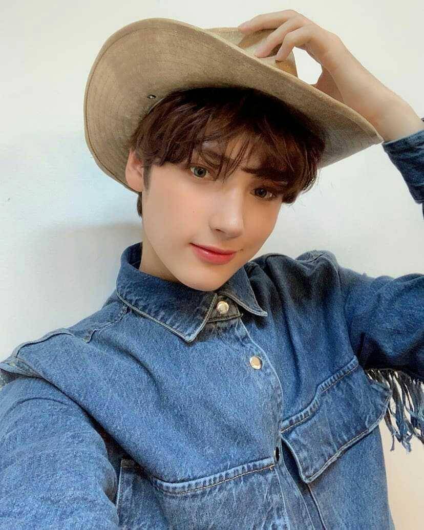 instagram.com/hueningkai_official