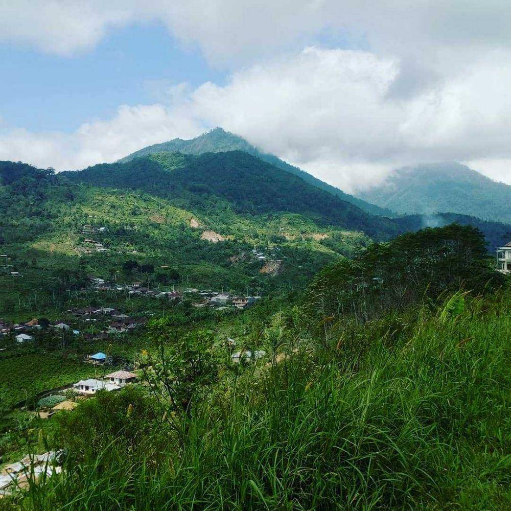 instagram.com/arya_lawa_manuaba