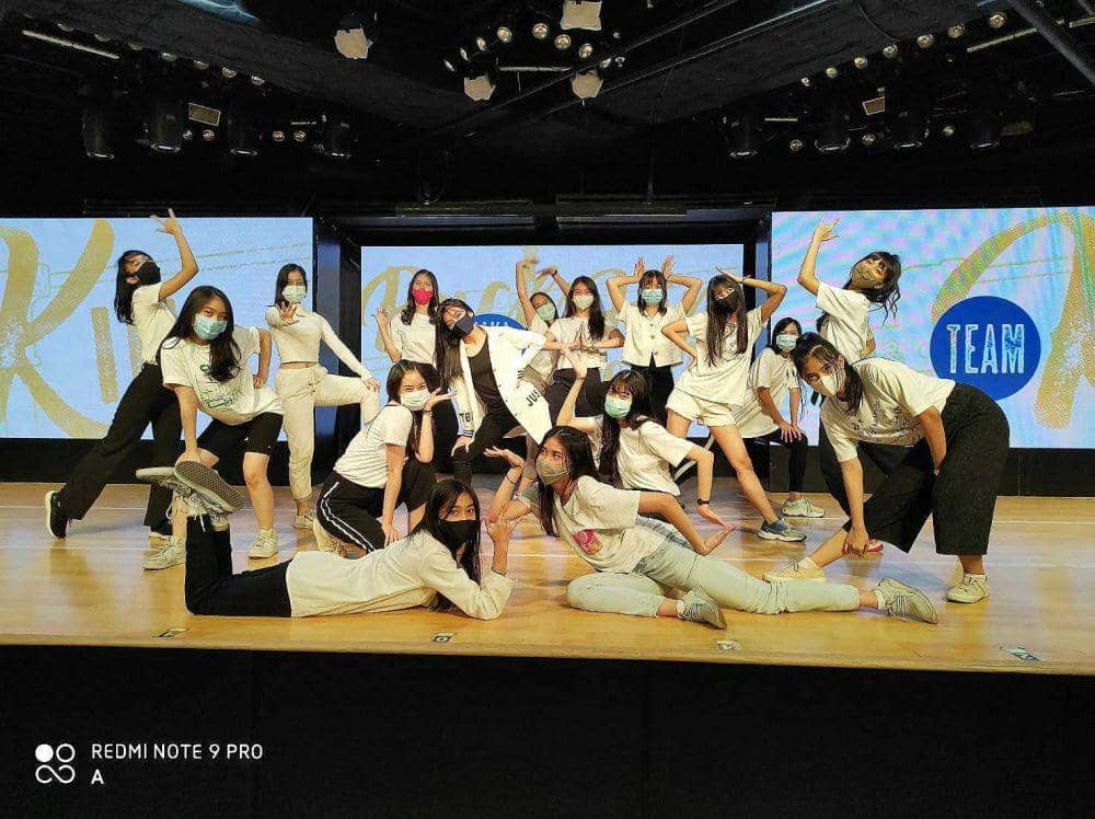 twitter.com/_JKT48TeamKIII