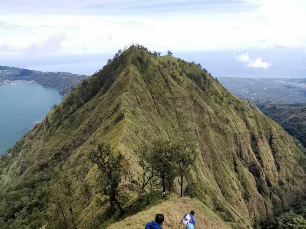 instagram.com/Gunung_abang_2151.mdpl