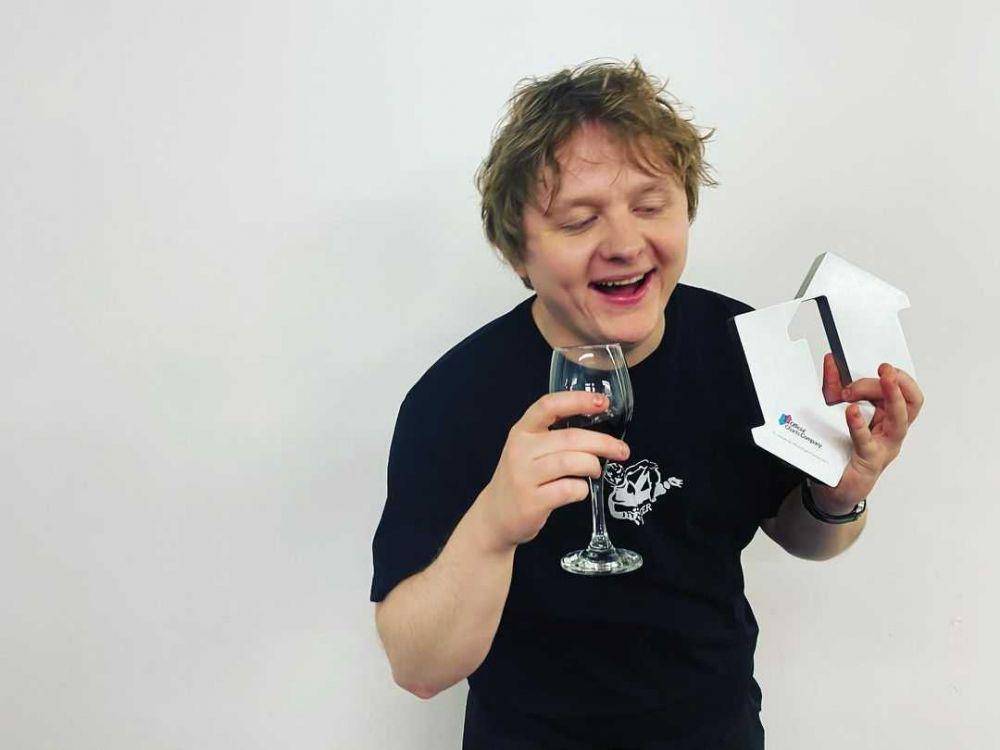 Instagram.com/lewiscapaldi
