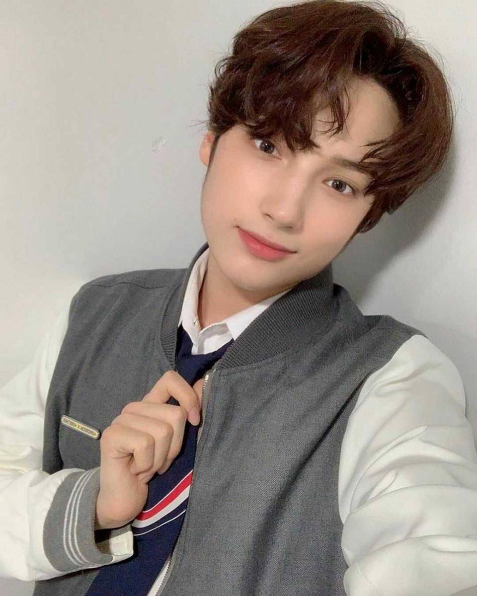 instagram.com/hueningkai_official