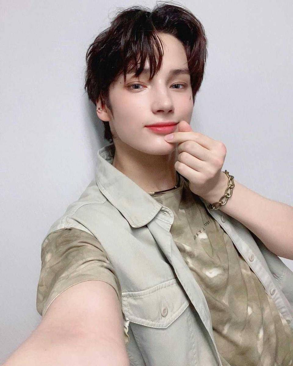 instagram.com/hueningkai_official