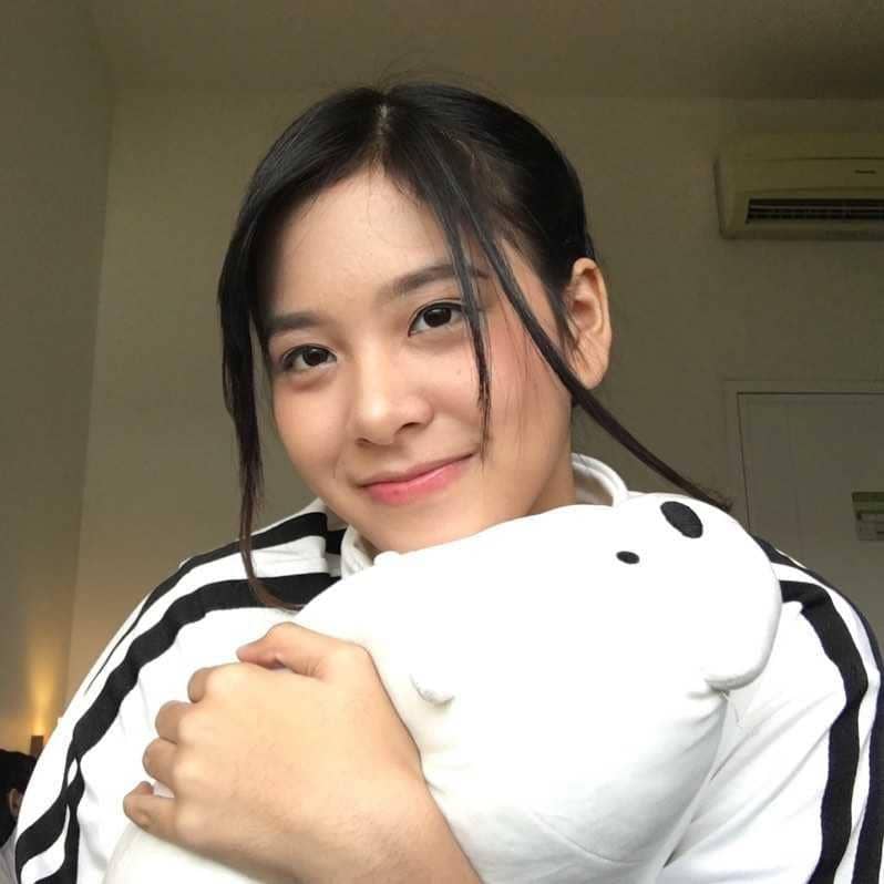 Instagram.com/jkt48.zee