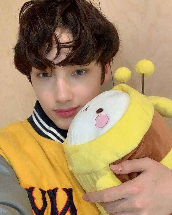 instagram.com/hueningkai_official