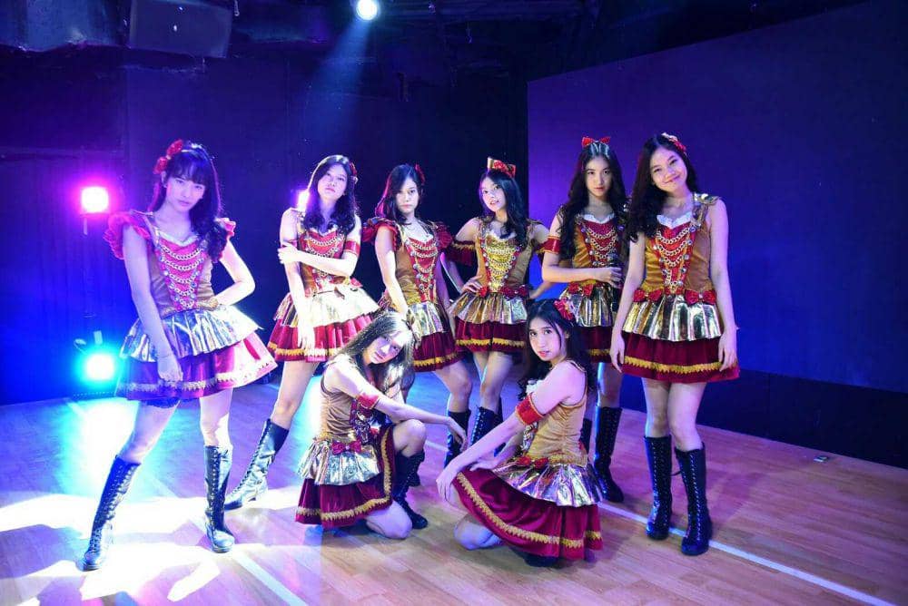 twitter.com/_JKT48TeamKIII