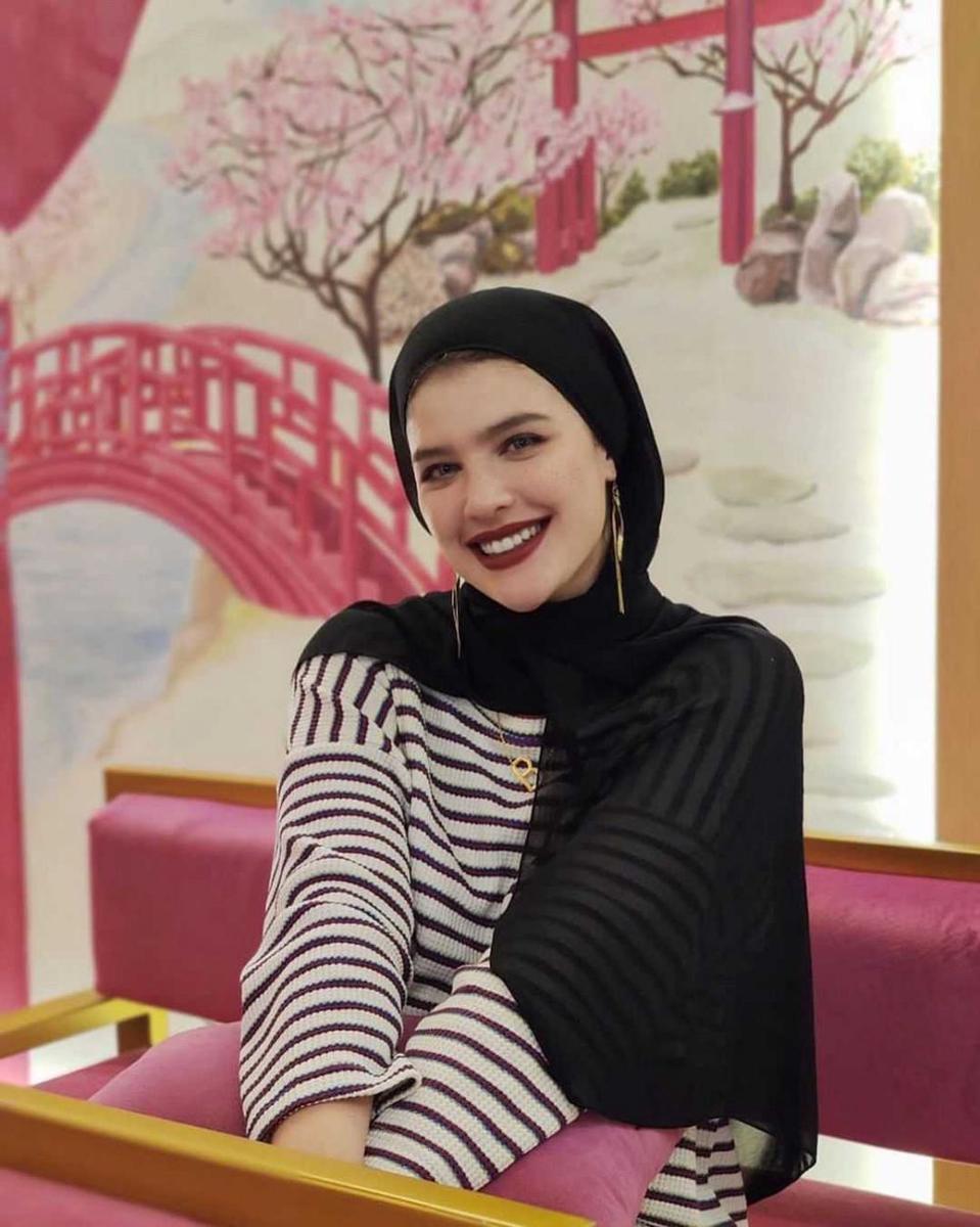 10 Potret Brina Bafagih, Istri Ricky Komo yang Hits dan Stylish Abis
