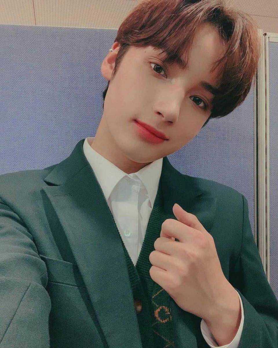 instagram.com/hueningkai_official
