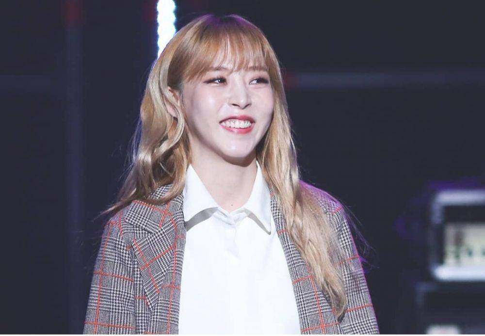 Instagram.com/moonbyul.room