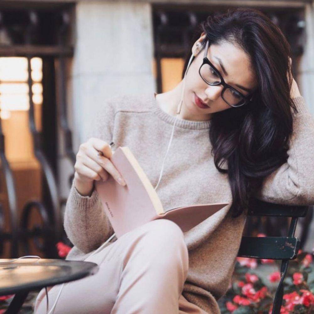instagram.com/vaelovexia