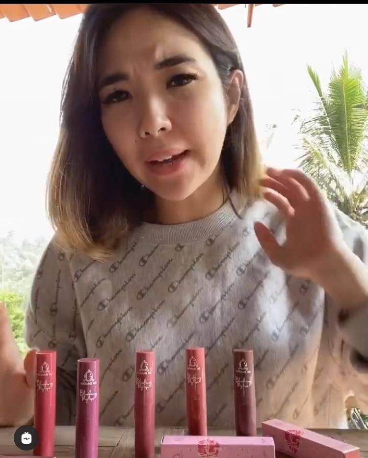 instagram.com/gisel_la/