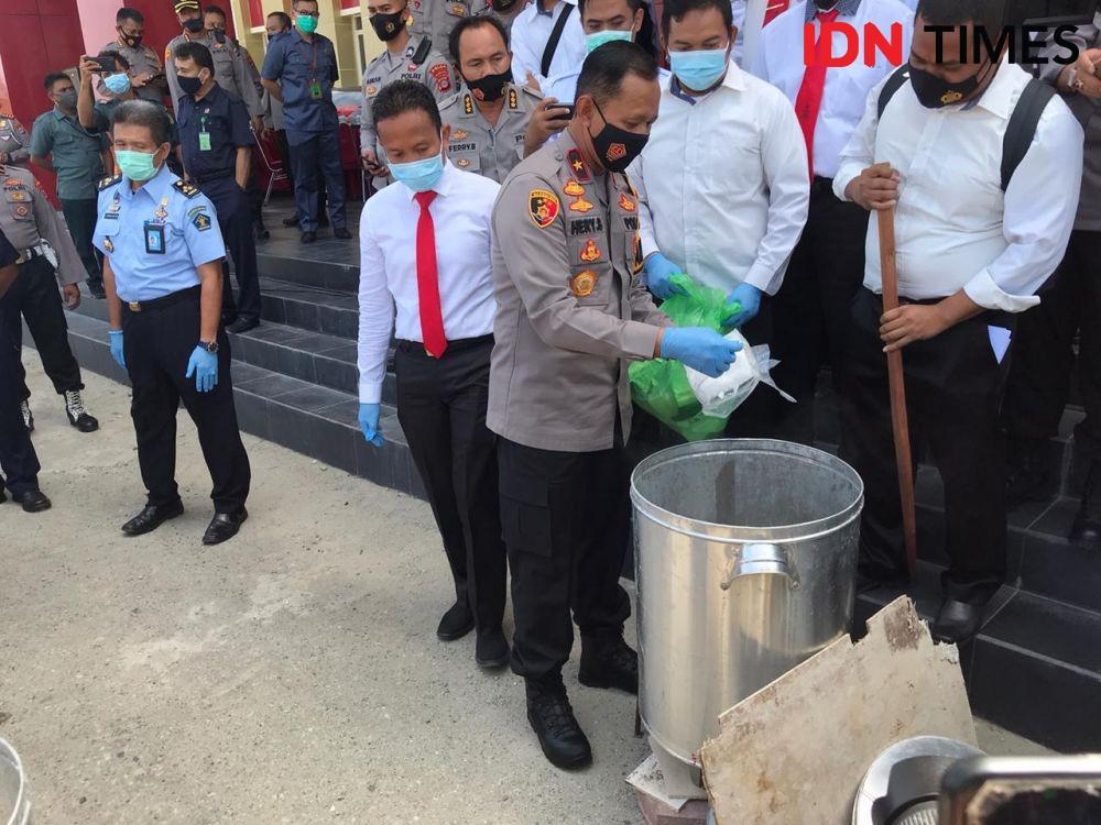 Polda Sulteng Musnahkan 8,5 Kg Sabu-sabu Sitaan dari Bandar Narkoba