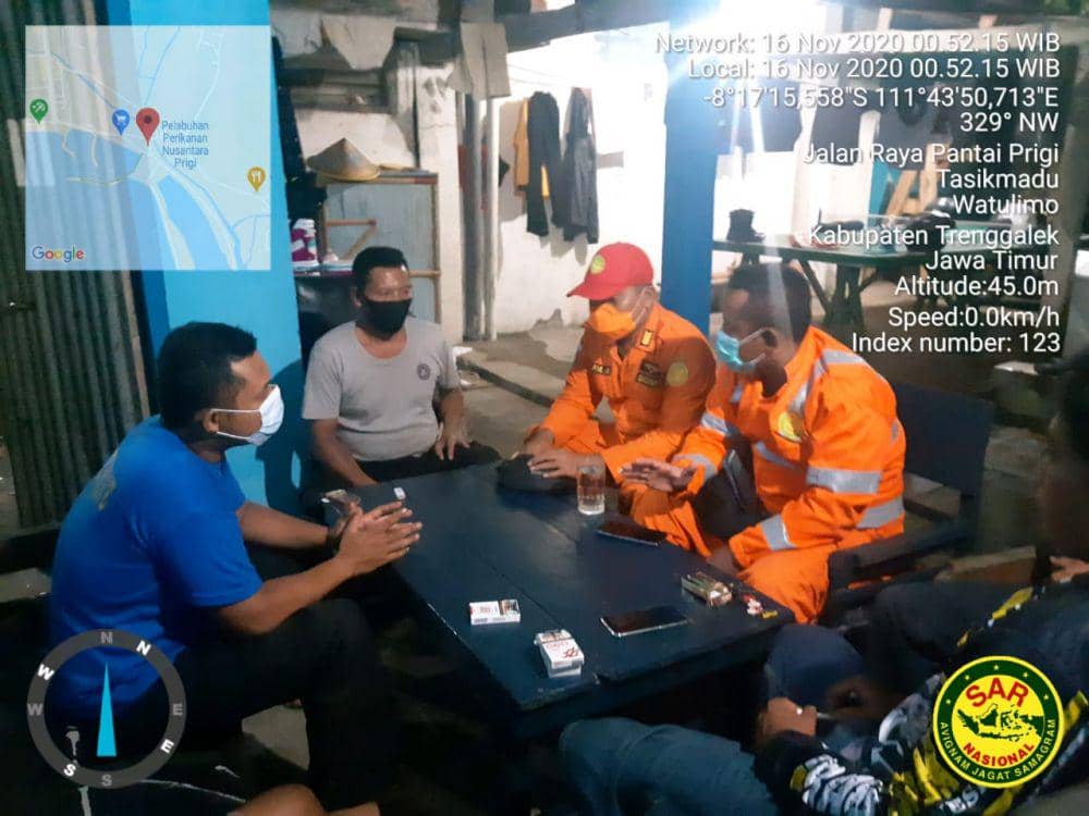 Basarnas saat berkoordinasi pencarian jenazah korban, IDN Times/ istimewa