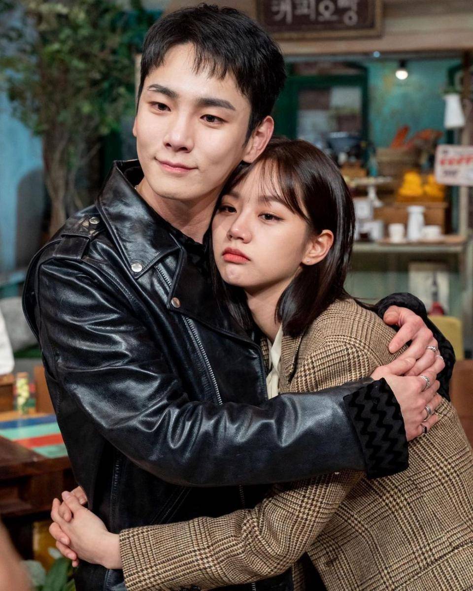 Instagram.com/amazingsat_official