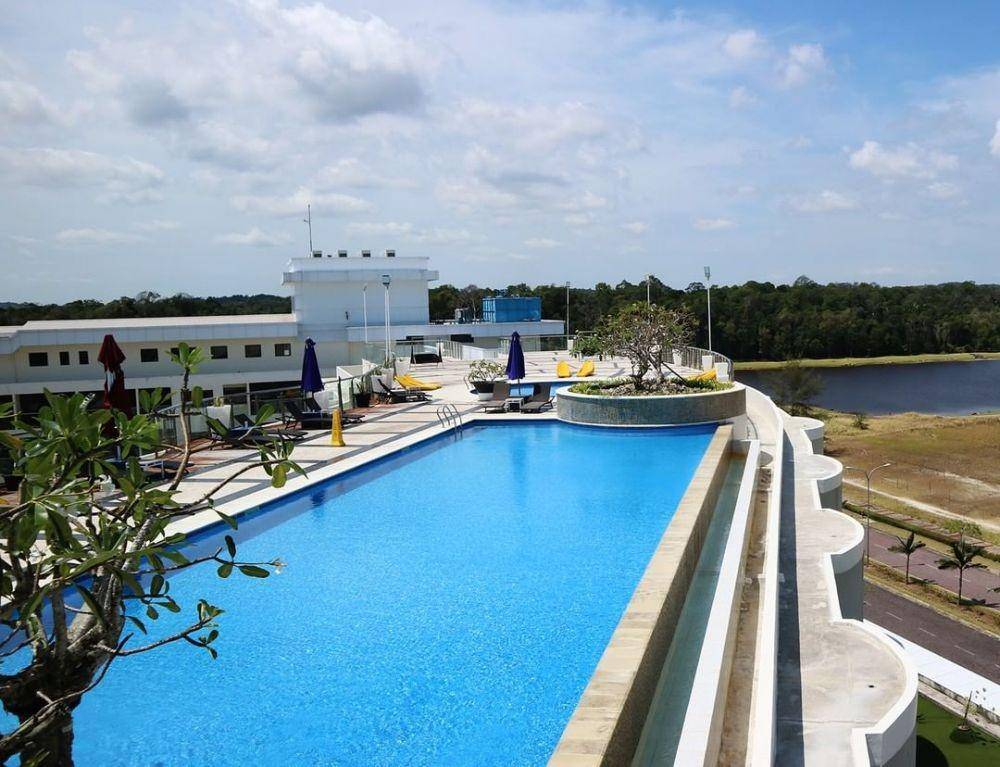 instagram.com/grandlagoihotel