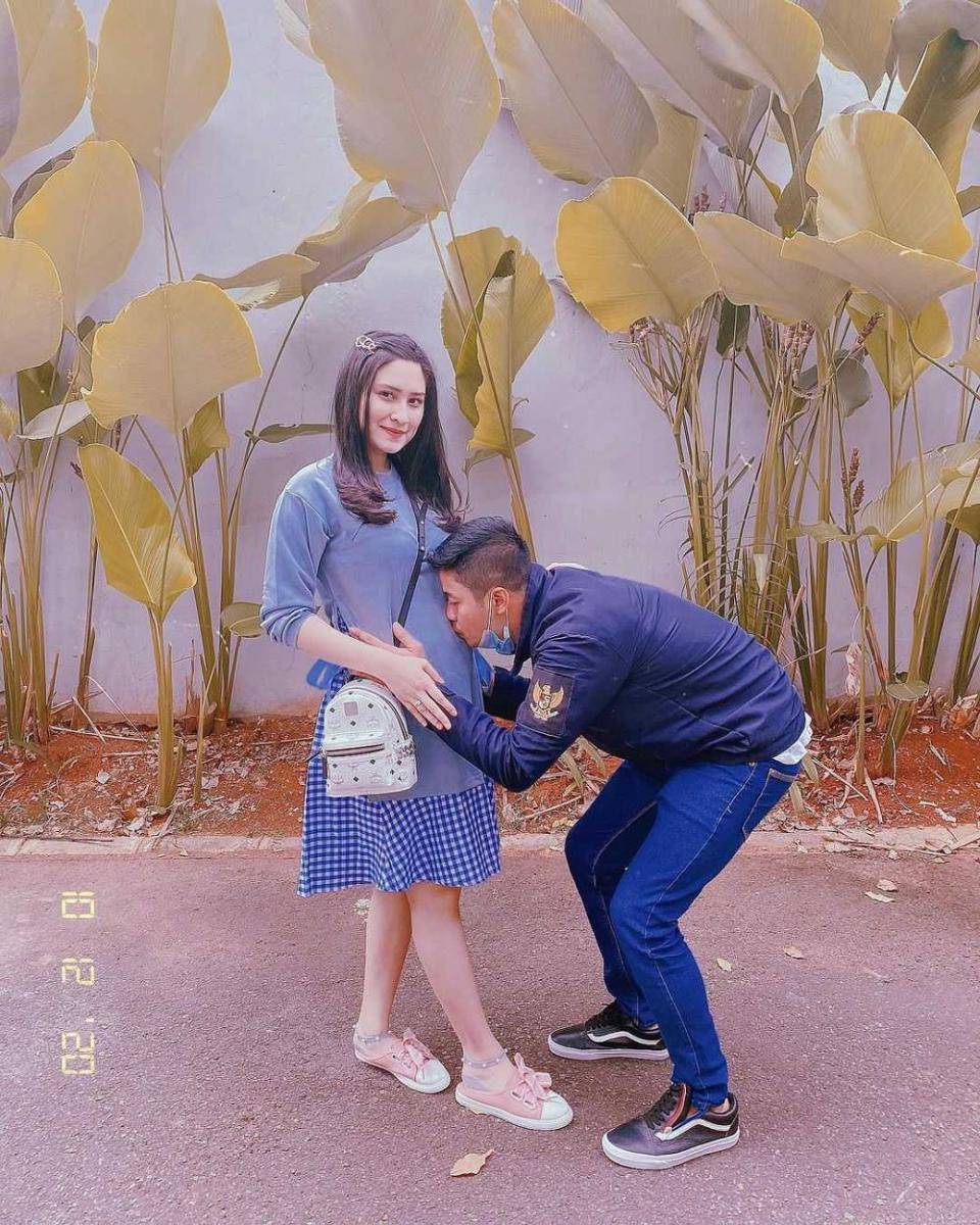 instagram.com/angbeenrishi