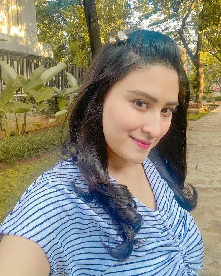 instagram.com/angbeenrishi