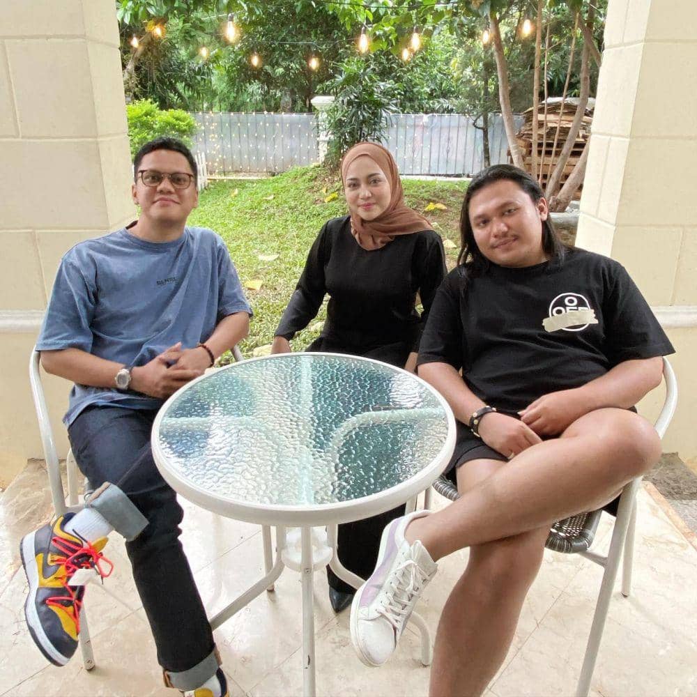 instagram.com/keanuagl